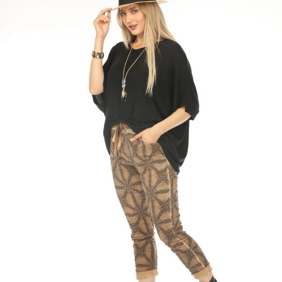 Black Batwings Style Soft Ravishing Top - Picture 5 of 6